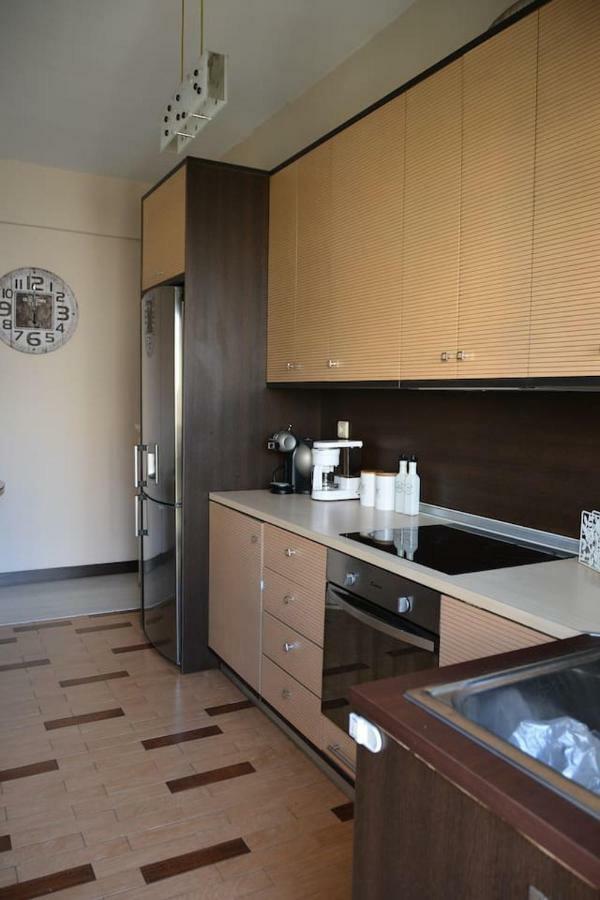 Modern Apartment, 5΄ Walk From Central Metro Station Athens Ngoại thất bức ảnh