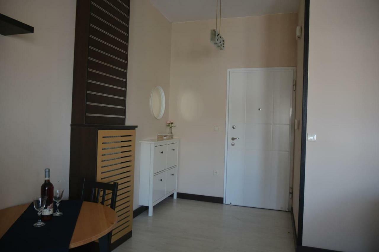Modern Apartment, 5΄ Walk From Central Metro Station Athens Ngoại thất bức ảnh